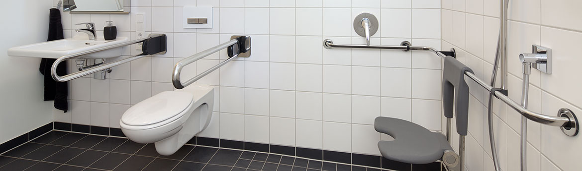 Modernes barrierefreies Badezimmer
