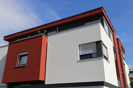 Wohnhaus mit neuem Fassadenanstrich